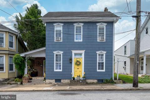 26 W Donegal St, Mount Joy, PA 17552