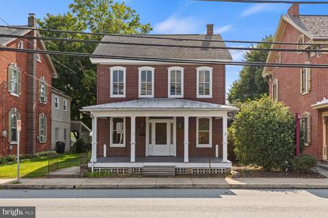 1518 W Main St, Ephrata, PA 17522