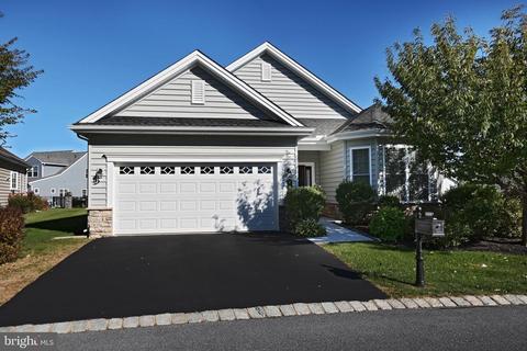 1428 Emerson Dr, Mount Joy, PA 17552