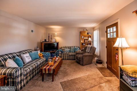 731 W 6th St, Lititz, PA 17543 photo 7