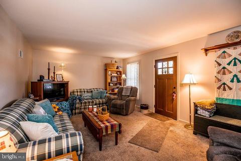 731 W 6th St, Lititz, PA 17543 photo 8