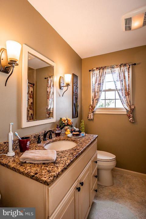 731 W 6th St, Lititz, PA 17543 photo 31