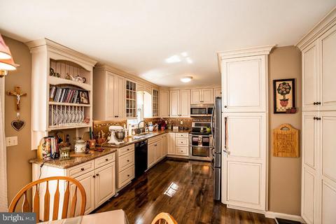731 W 6th St, Lititz, PA 17543 photo 14