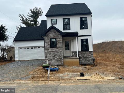 411 General Sutter Ave, Lititz, PA 17543