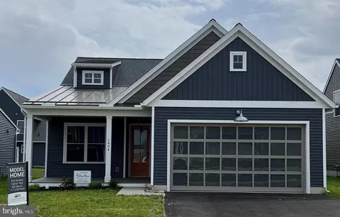 1404 Barrington Dr #289, Mount Joy, PA 17552