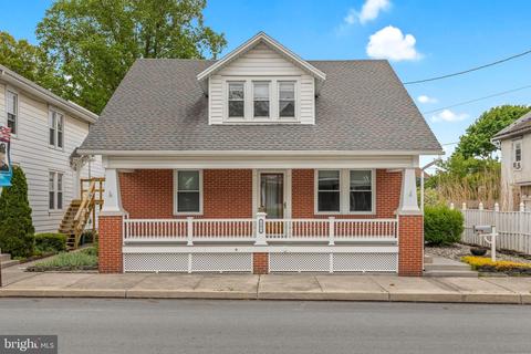 161 New Haven St, Mount Joy, PA 17552