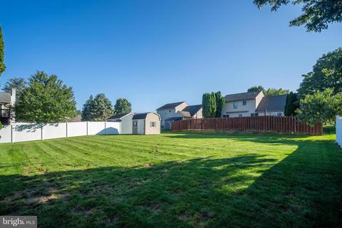 405 Hummingbird Dr, Lititz, PA 17543 photo 33