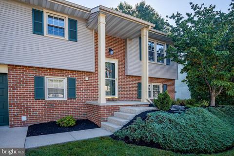 405 Hummingbird Dr, Lititz, PA 17543 photo 4