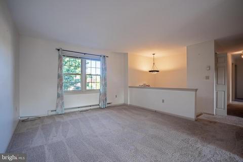 405 Hummingbird Dr, Lititz, PA 17543 photo 10