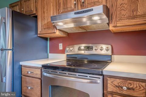 405 Hummingbird Dr, Lititz, PA 17543 photo 16