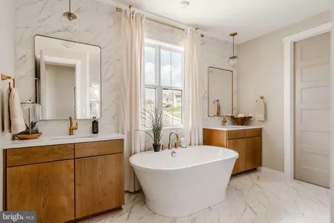 Bath - 333 Cameron Ln #HAWTHORNE, Lititz, PA 17543 photo 5 of 11