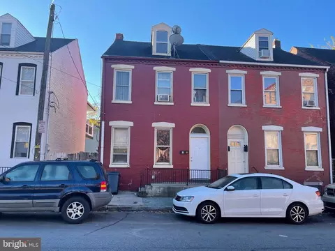 32 Conestoga St, Lancaster, PA 17603