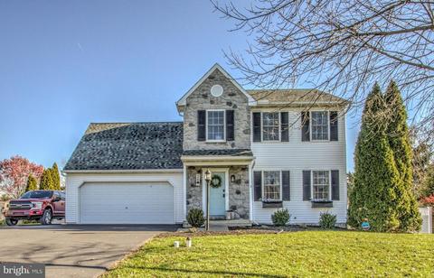 26 E Grant St, Lititz, PA 17543 photo 1