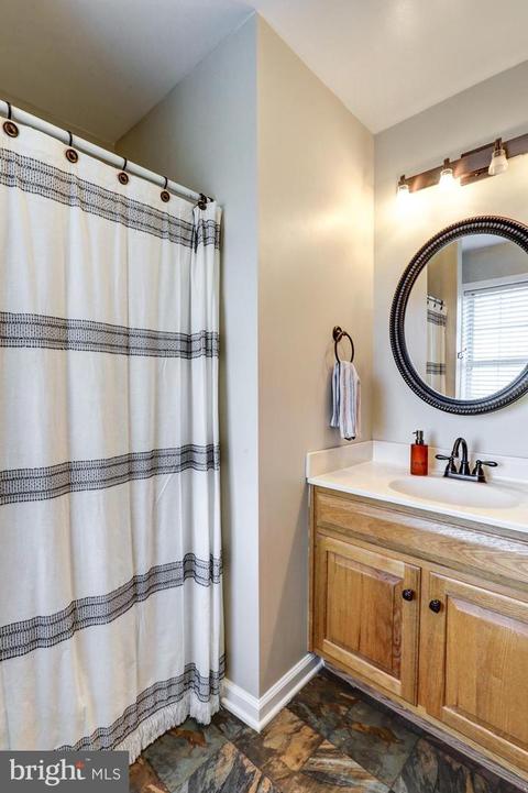 26 E Grant St, Lititz, PA 17543 photo 28