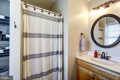 26 E Grant St, Lititz, PA 17543 photo 27