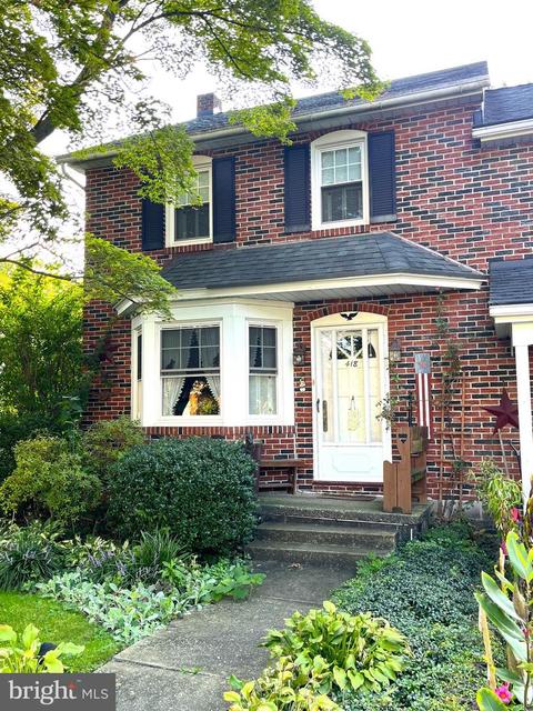 418 S Cherry St, Lititz, PA 17543