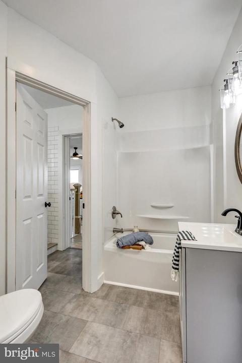 527 Garnet Ave, Lititz, PA 17543 photo 47