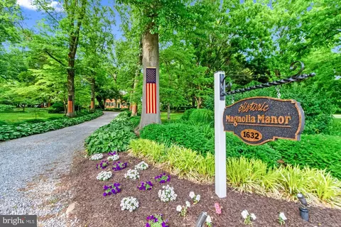 1632 Old River Rd, Marietta, PA 17547