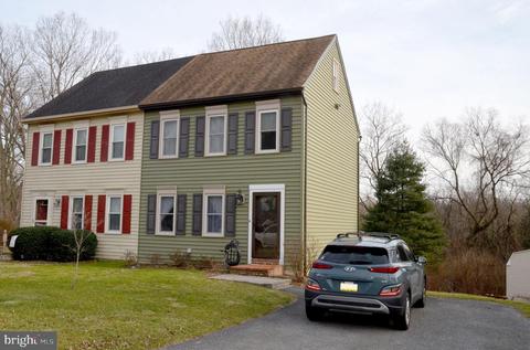 1681 Chadwick Cir, Lancaster, PA 17603