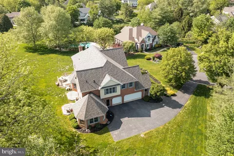 19 Olde Mill Ct, Lititz, PA 17543 photo 7