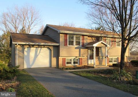 103 Oxford Dr, Lititz, PA 17543