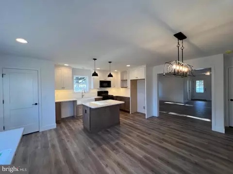 401 General Sutter Ave, Lititz, PA 17543 photo 6
