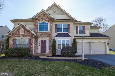10 Cedar Chase Dr, Mountville, PA 17554
