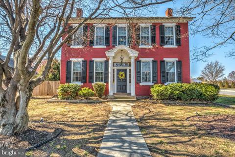 36 N Academy Dr, Ephrata, PA 17522