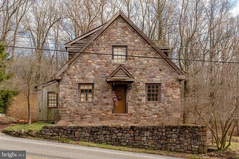 290 California Rd, Morgantown, PA 19543