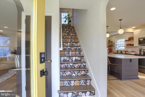 409 Laurel Ave, Lititz, PA 17543 photo 4