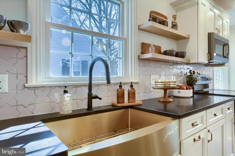 409 Laurel Ave, Lititz, PA 17543 photo 8
