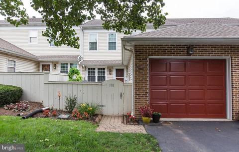 108 Eagles Nest Ct, Lancaster, PA 17601