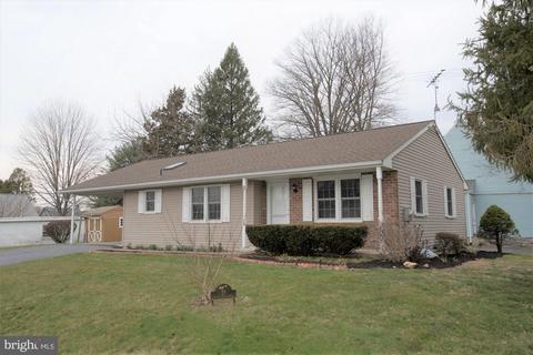 28 Grandview Ave, Bausman, PA 17504