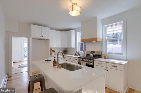 512 W Lemon St, Lancaster, PA 17603