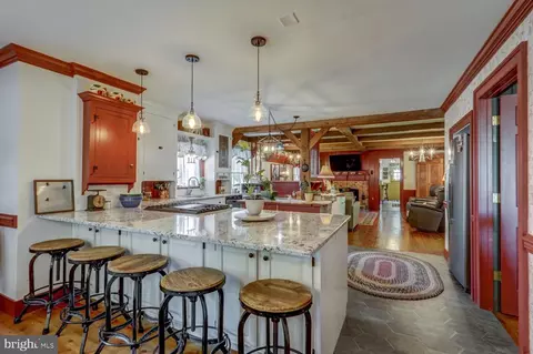 20 Village Sq, Willow Street, PA 17584
