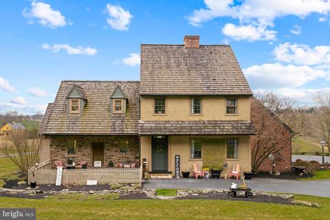 3502 Meadow View Rd, Manheim, PA 17545