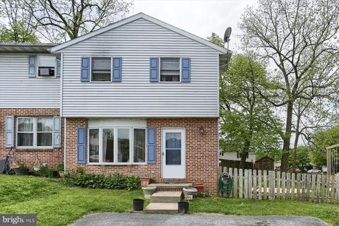 202 Riverview Dr, Ephrata, PA 17522