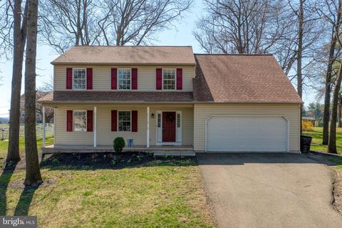 6 Money Hill Rd, Millersville, PA 17551