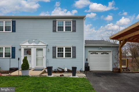 1020 Cloverton Dr, Columbia, PA 17512