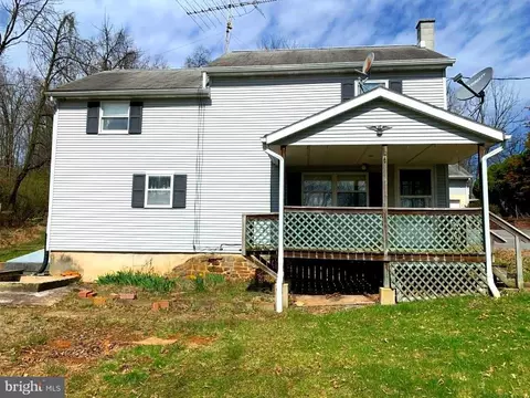 1240 Turnpike Rd, Elizabethtown, PA 17022