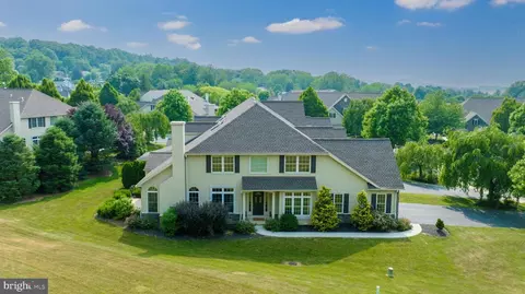 851 Huntington Pl, Lancaster, PA 17601