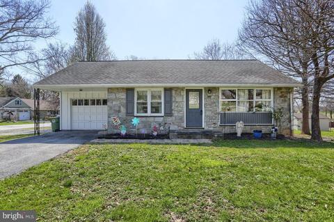 1228 Lampeter Rd, Lancaster, PA 17602