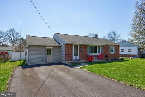 2040 Ursinus Ave, Lancaster, PA 17603