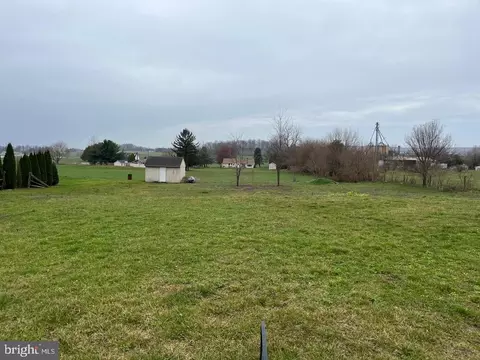 668 Kennedy St, Honey Brook, PA 19344