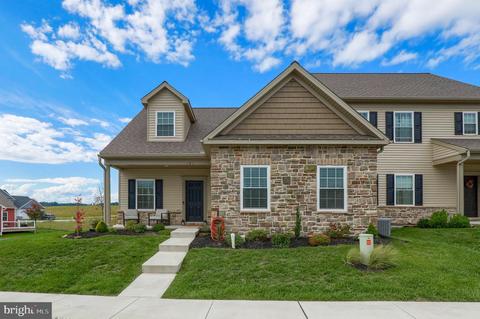 191 Randolph Dr, Elizabethtown, PA 17022
