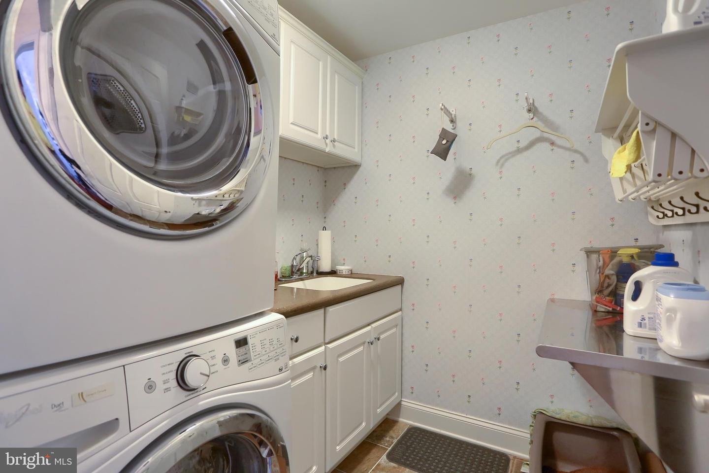 496 Resolution Dr, Lititz, PA 17543 photo 29