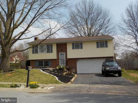 446 Charter Ln, Mount Joy, PA 17552