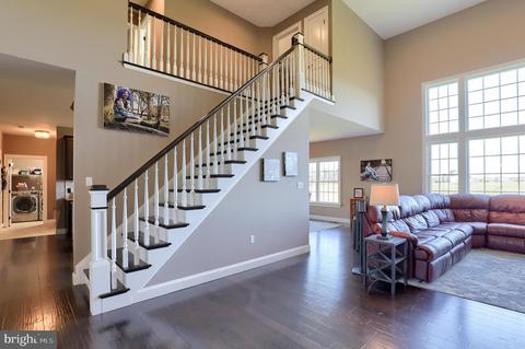 339 Ecker Dr, Lititz, PA 17543 photo 3