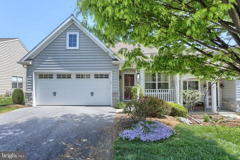 142 Waypoint Dr, Lancaster, PA 17603