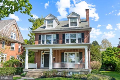 1037 Wheatland Ave, Lancaster, PA 17603